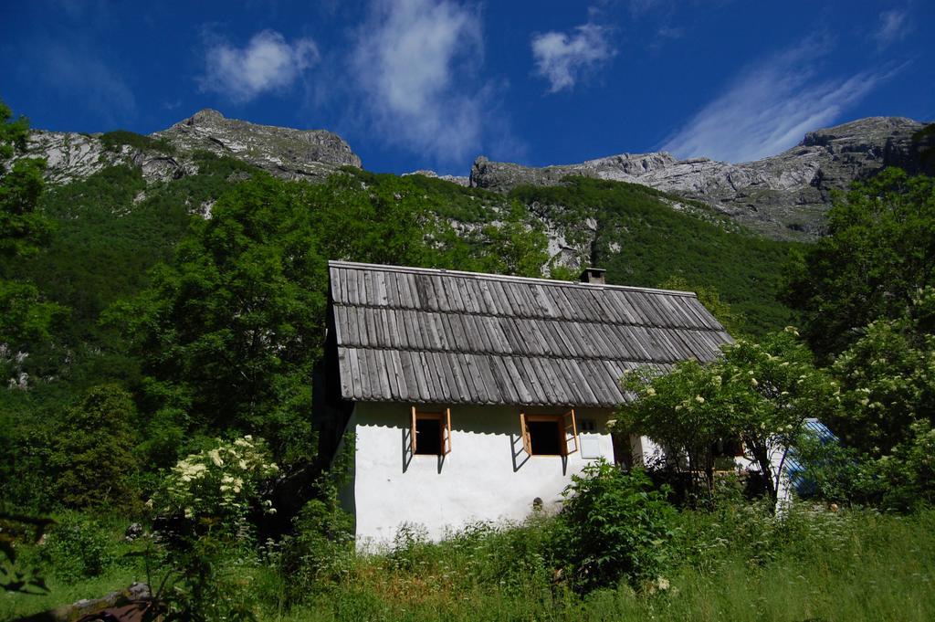 Bezgova Hisica Villa Bovec Exteriör bild