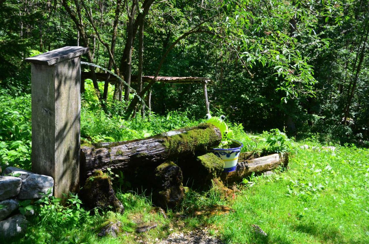 Bezgova Hisica Villa Bovec Exteriör bild
